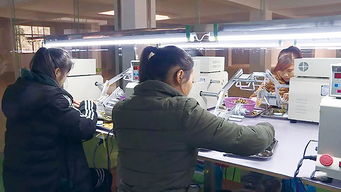 丘北 扶貧車間 務(wù)工顧家兩不誤